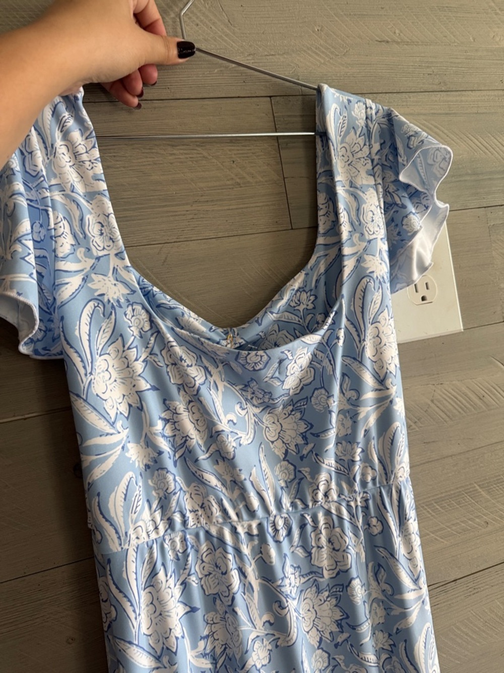 Light Blue Floral Maxi Dress with Square Neckline and Flutter Sleeves - Picture 6 of 8
